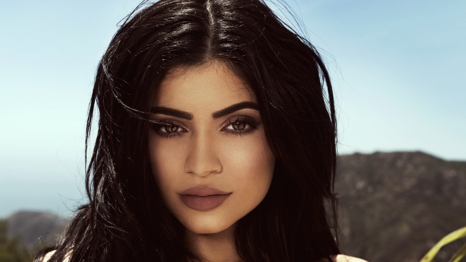 Kylie Jenner styled by a Jordanian designer - KAWA
